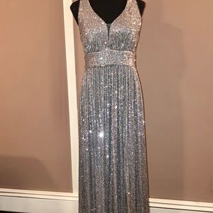 A silver dress size 10 price 60$